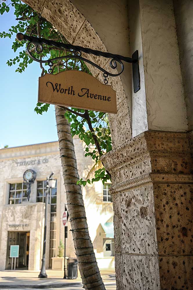 Panneau de la rue Worth Avenue à Palm Beach, Floride