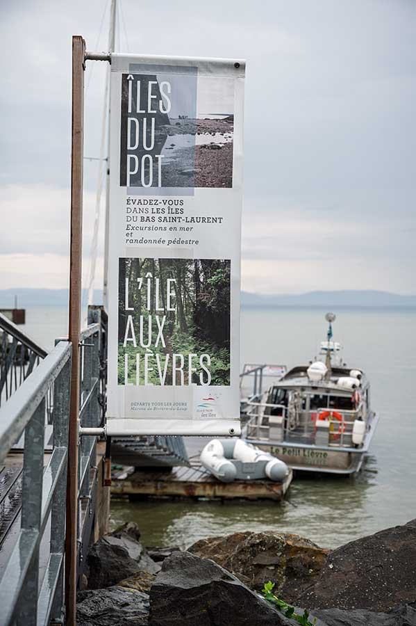 affiche montrant les excursions en mer avec Duvetnor